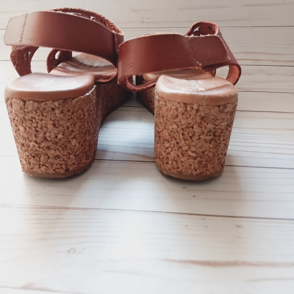 Unity In Diversity| Fanny Wedge Sandal EU 41/US 10 Brown Leather Circular Cutout - Picture 13 of 15
